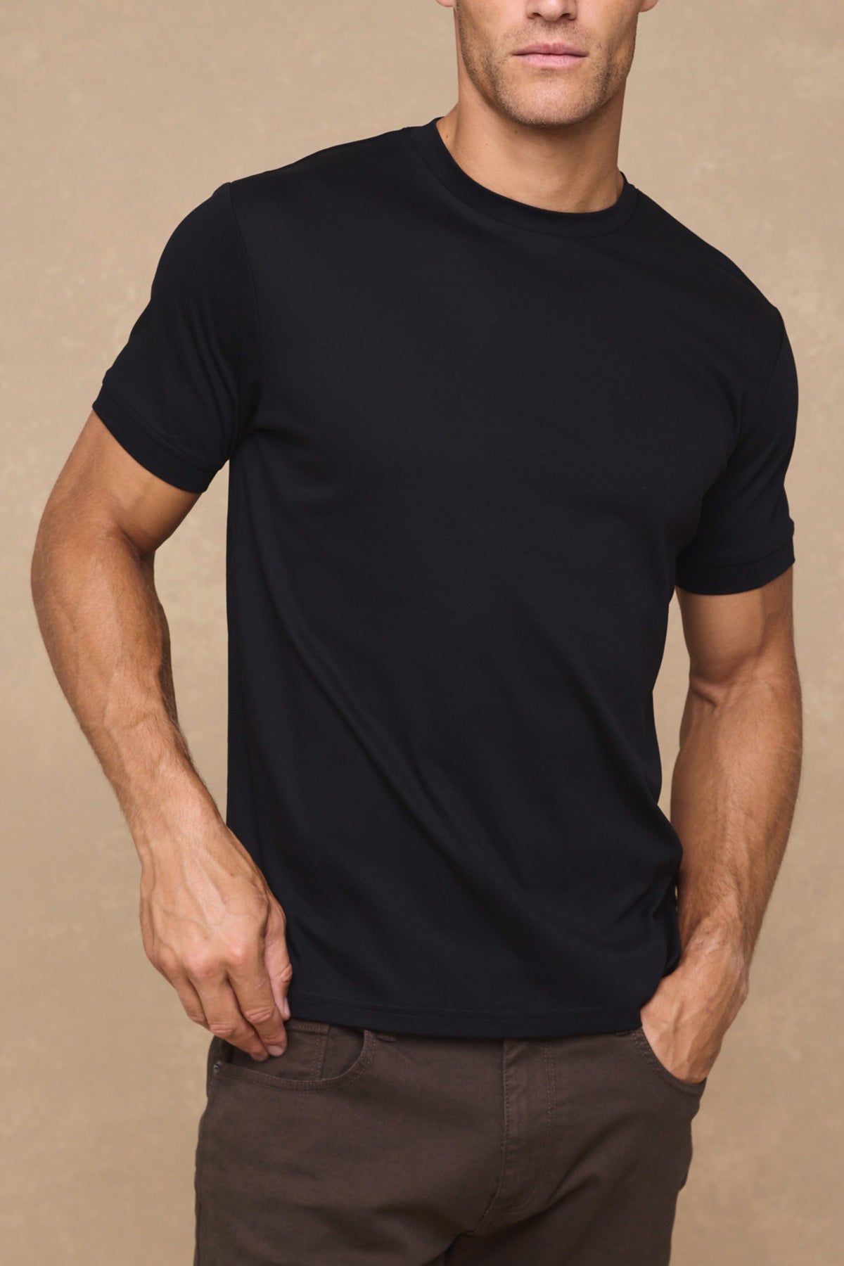 Adam | T-shirt di Lusso Centrate per Uomini