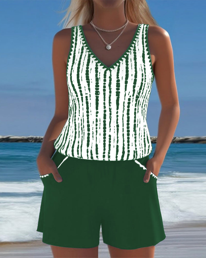 Mia | Top e pantaloni stampati a V