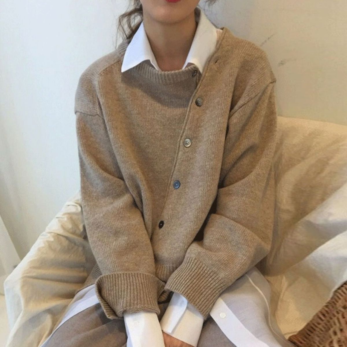 Ashley™| Maglione con Bottoni