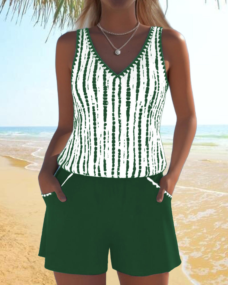 Mia | Top e pantaloni stampati a V