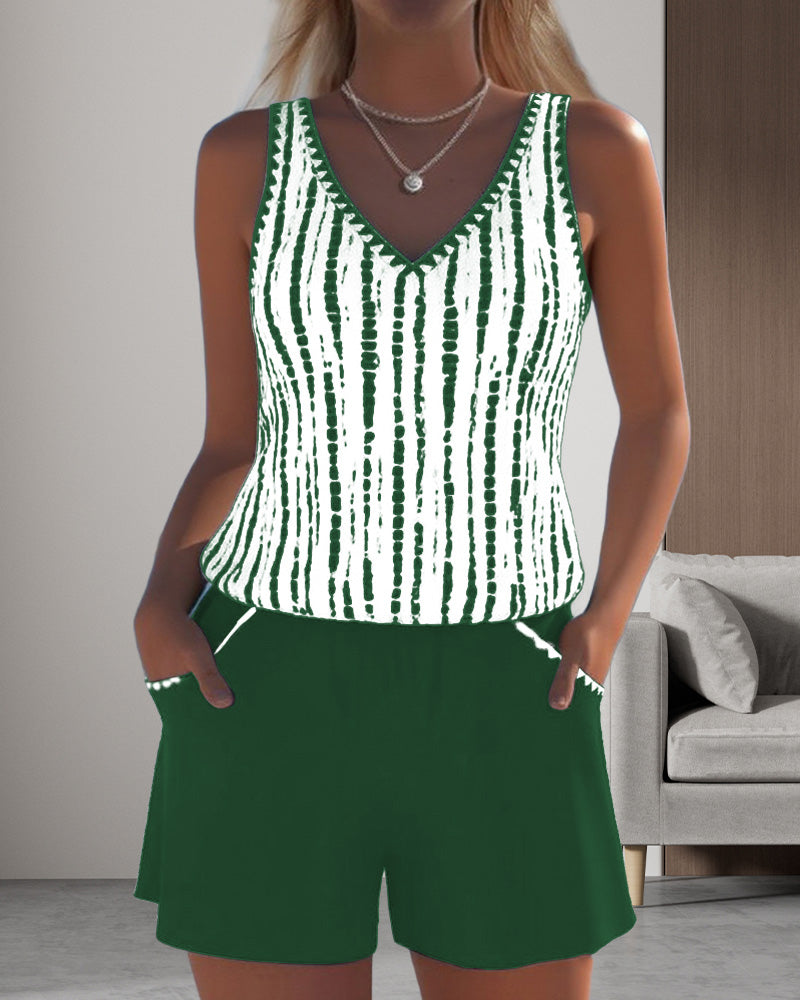 Mia | Top e pantaloni stampati a V
