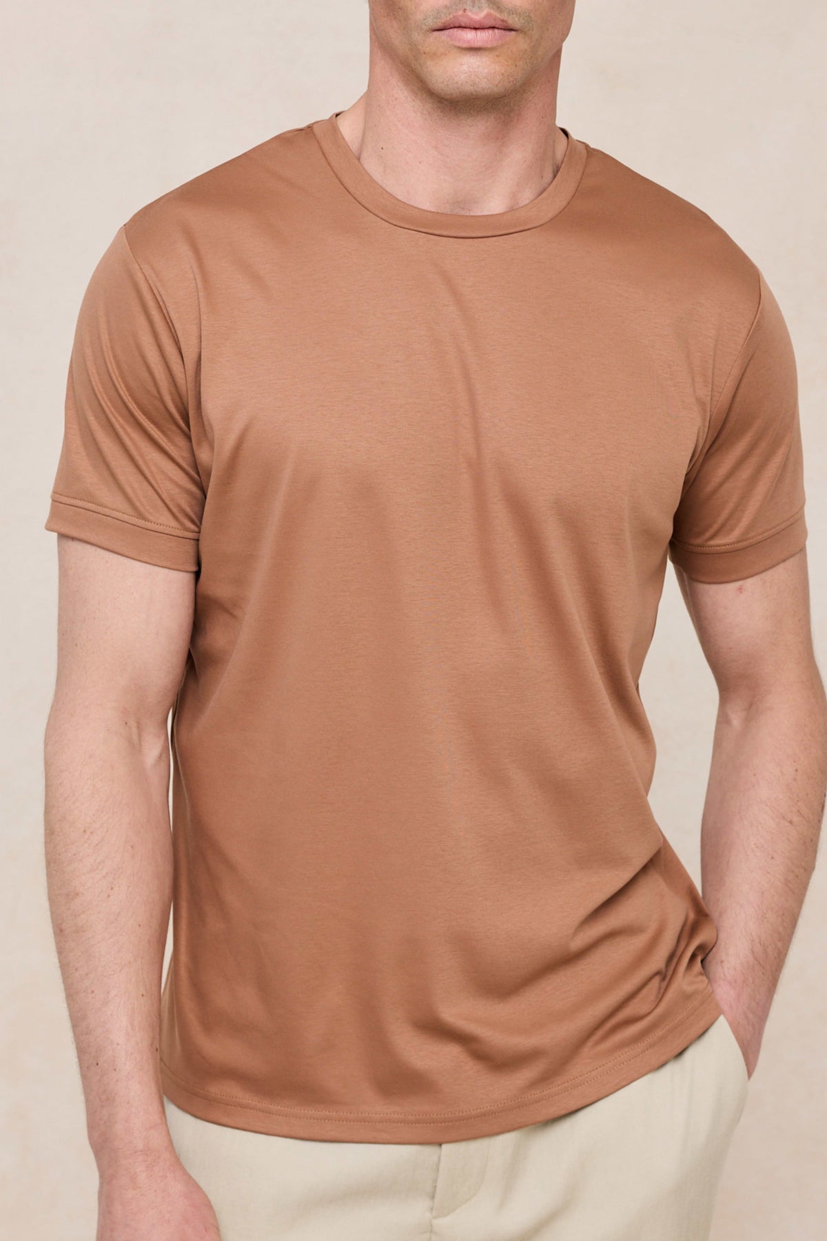 Adam | T-shirt di Lusso Centrate per Uomini