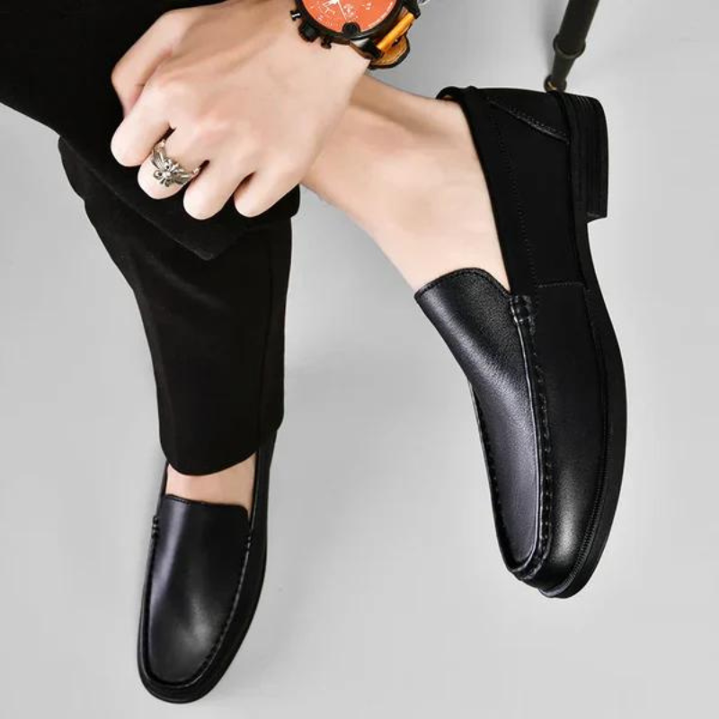 Eleganti mocassini in pelle