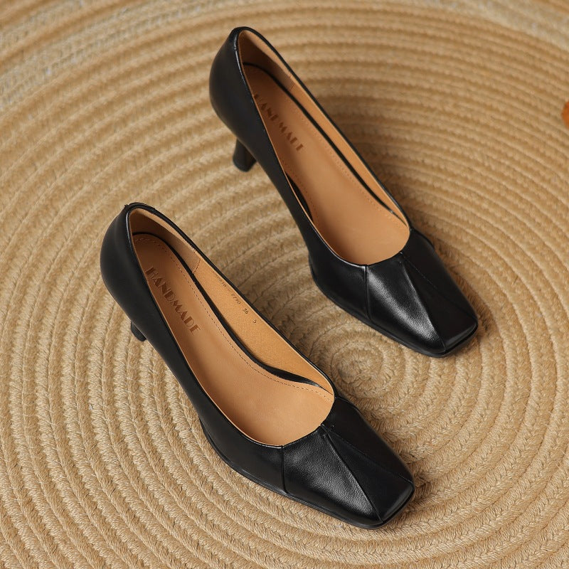 Pumps in pelle Marisol con punta quadrata