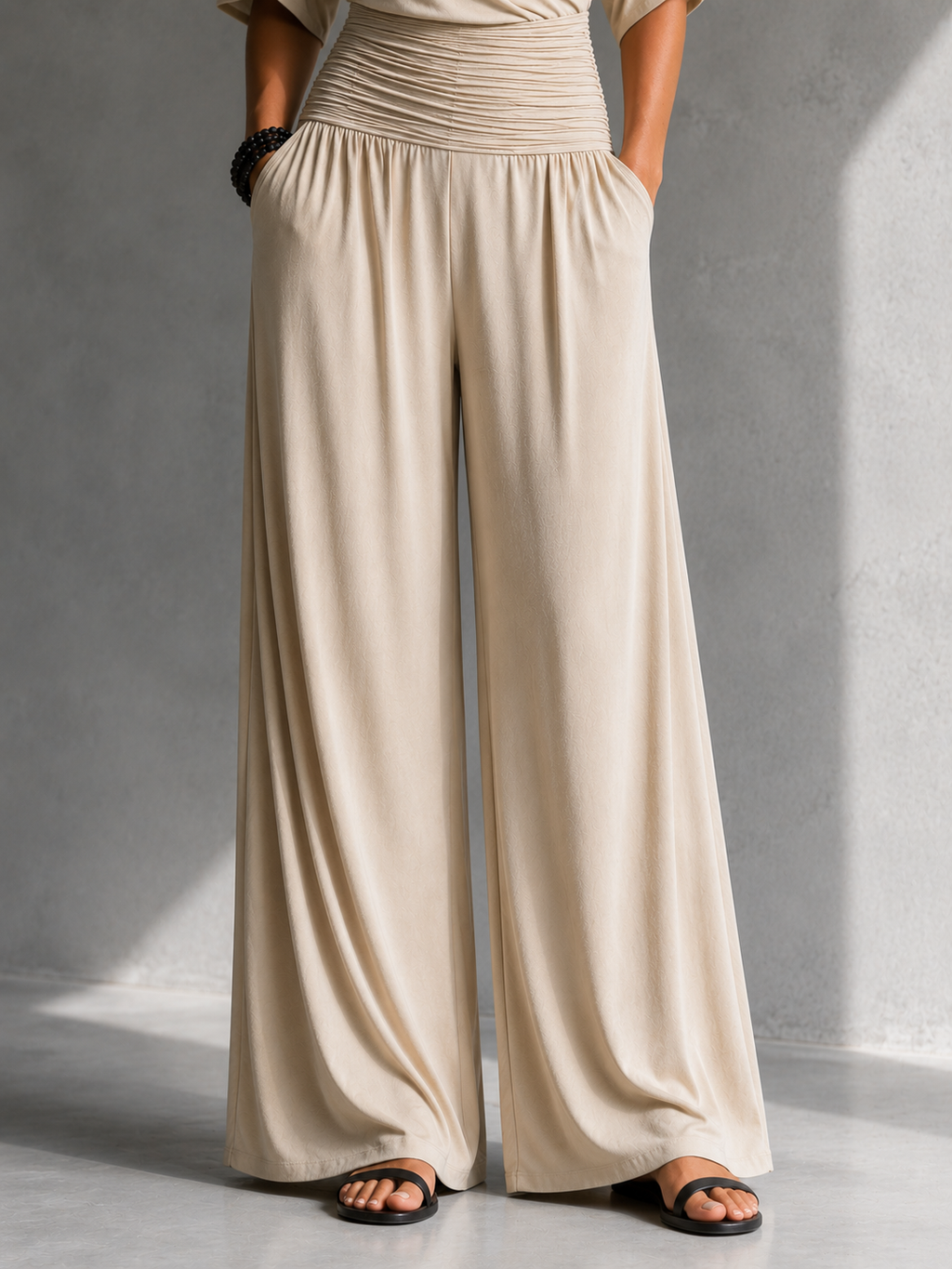 Aline | Combinazione Elegante a Cuore con Gambe Larghe