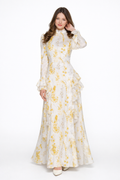 Elisabeth | Abito maxi asimmetrico in chiffon beige con colletto alto e stampa a olio