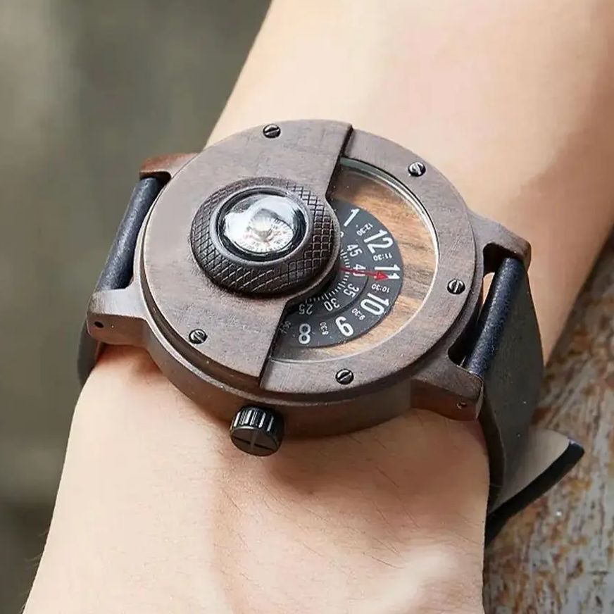 Orologio in Legno Helvani