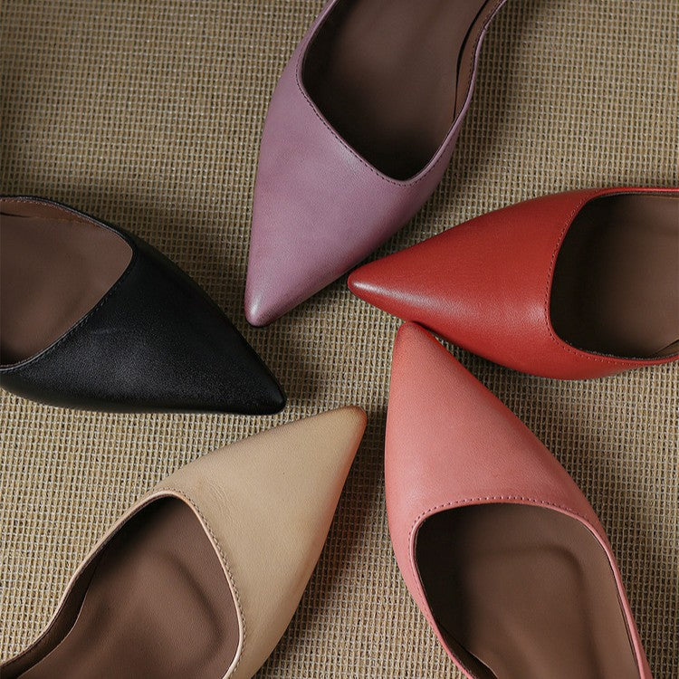 Orlisse Kitten Heel Pumps in Pelle