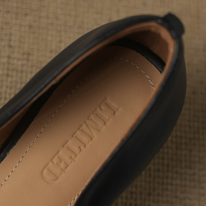 Calenne Kitten Heels in Pelle