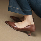 Calenne Kitten Heels in Pelle
