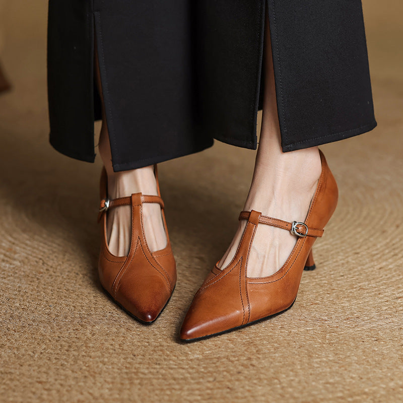 Aveline Pumps con T-Riemen in Pelle