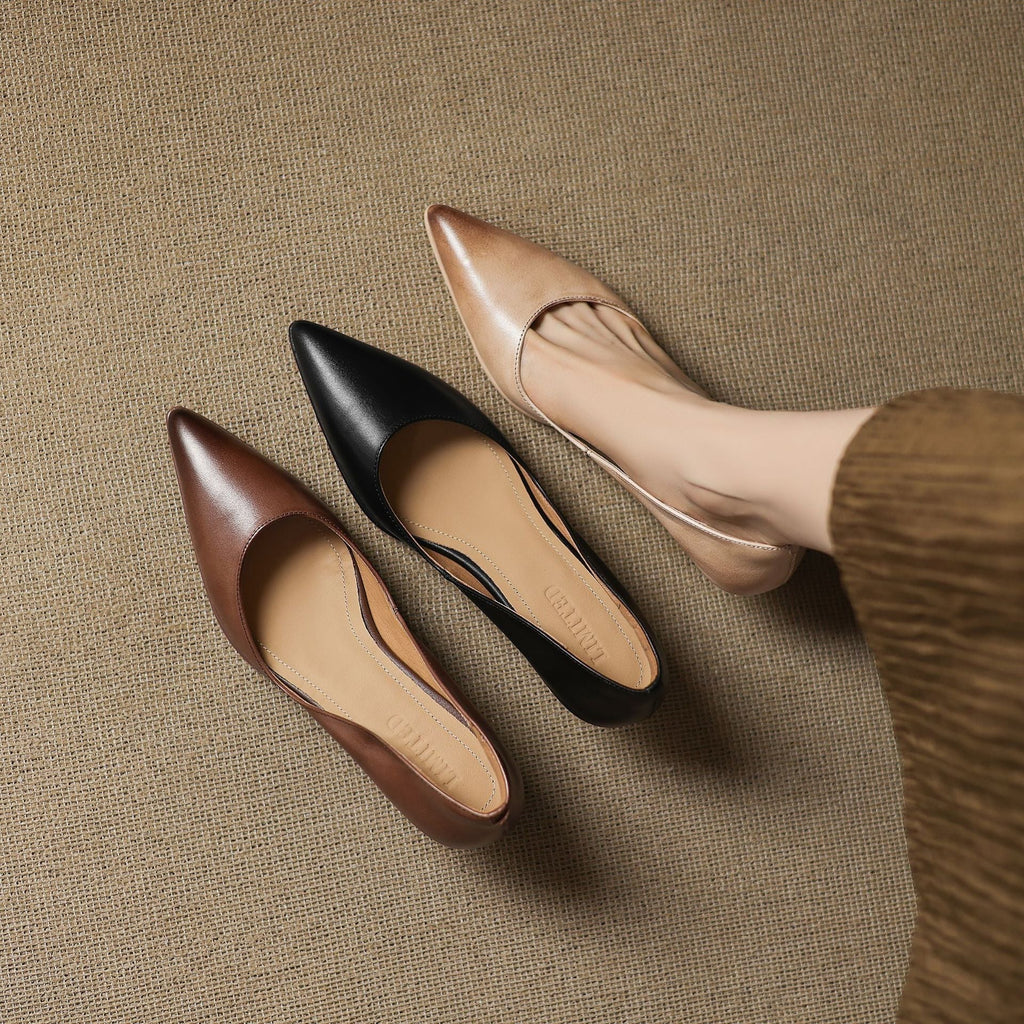 Calenne Kitten Heels in Pelle