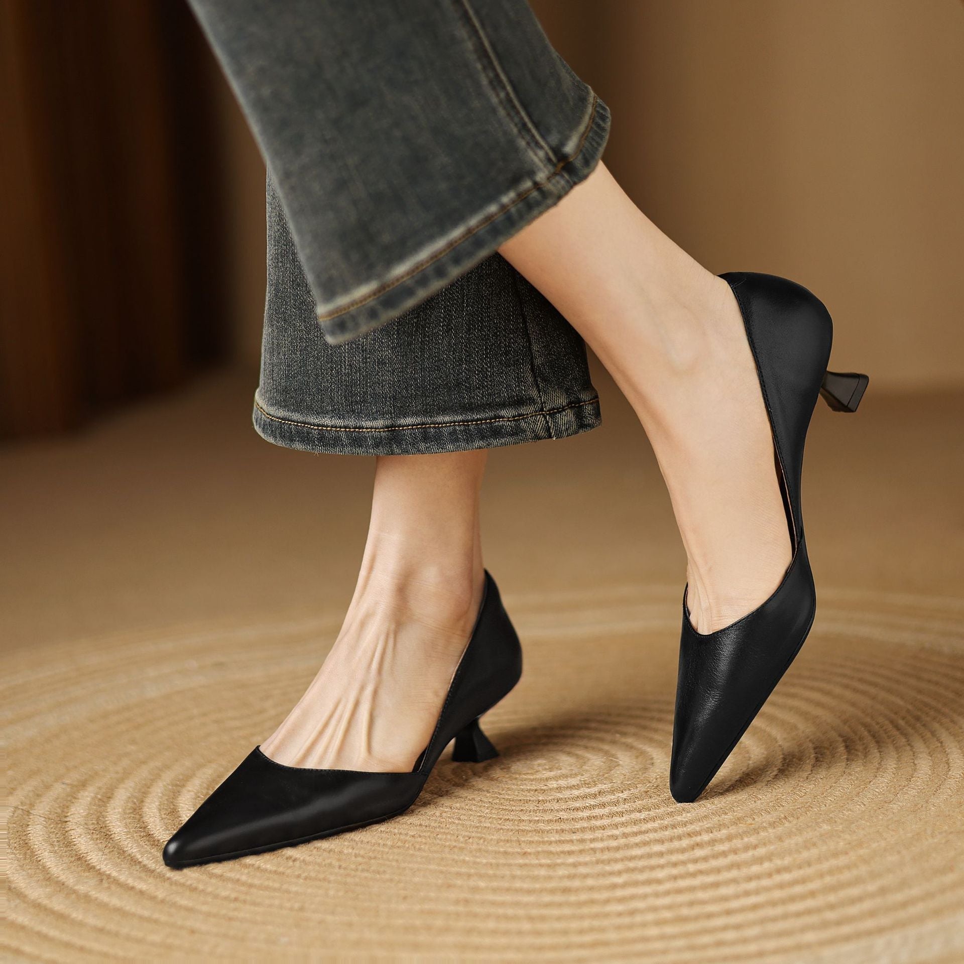 Ceyra Scarpe con Tacco Kitten in Pelle