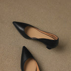 Calenne Kitten Heels in Pelle