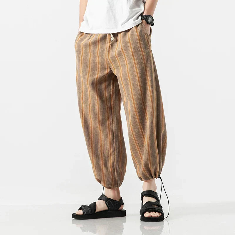 Pantaloni Delaney a gamba affusolata