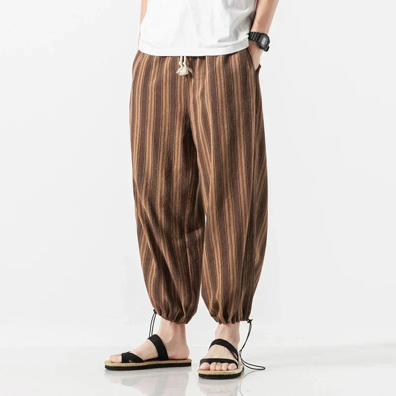 Pantaloni Delaney a gamba affusolata