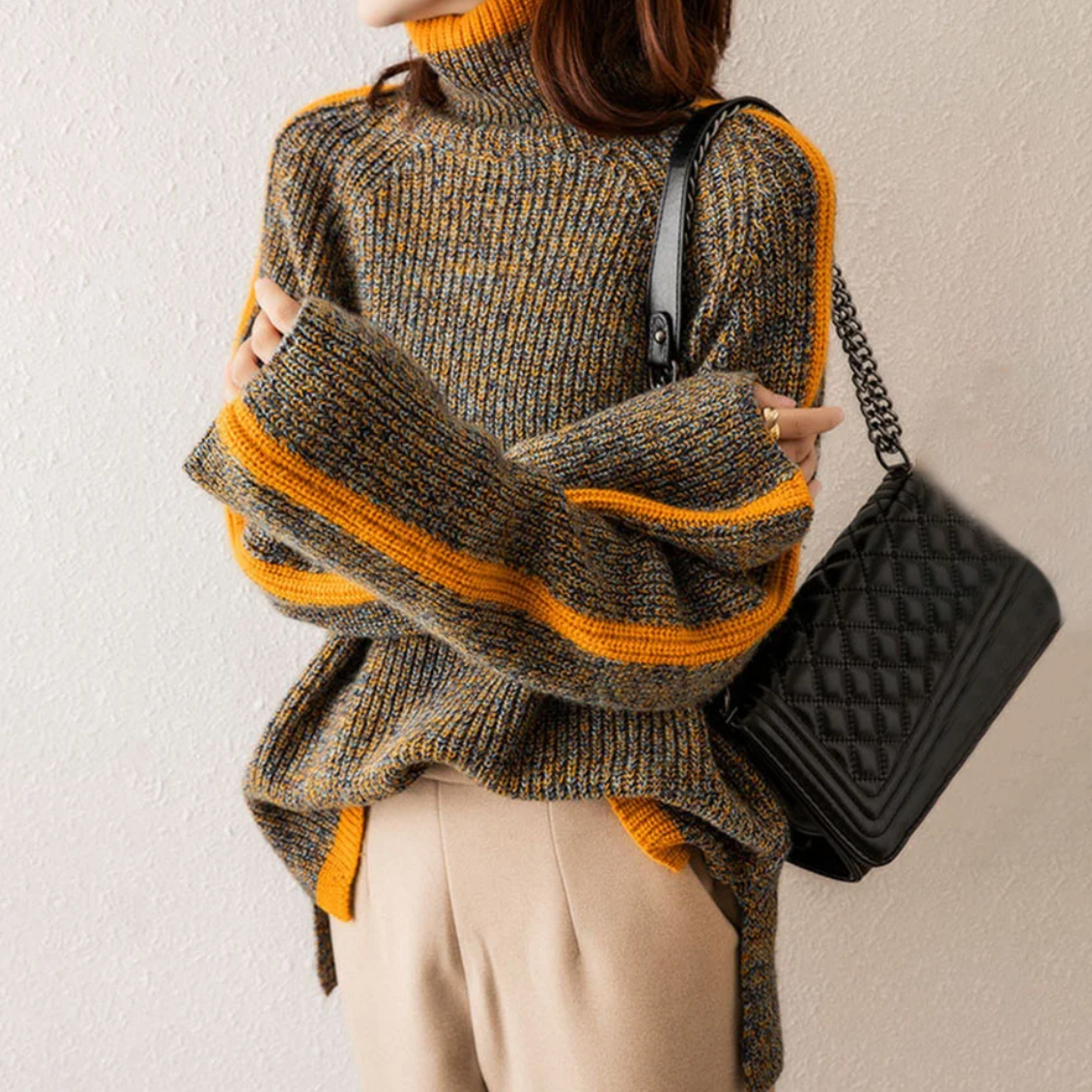 EVA I Pullover con colletto alto