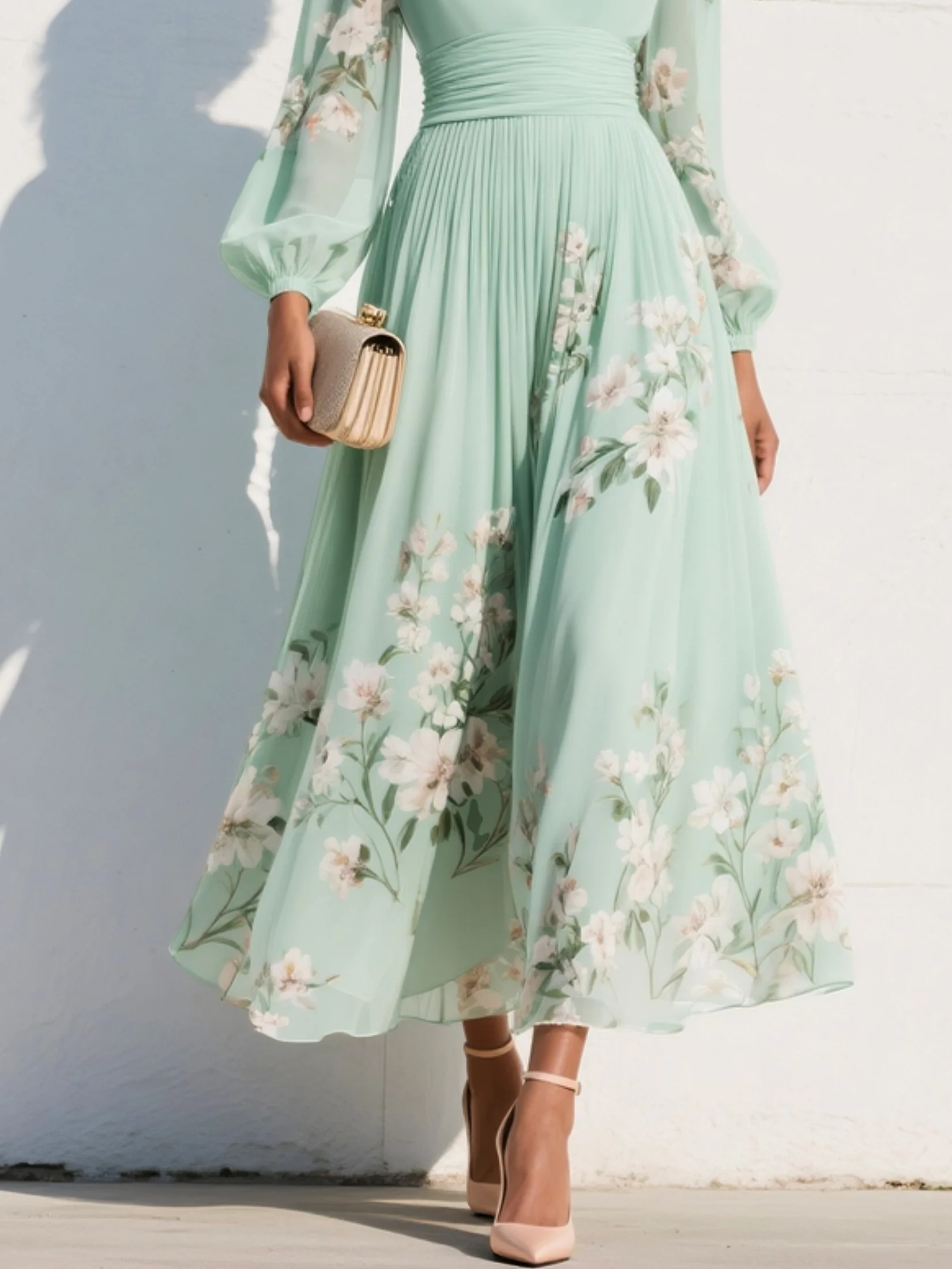 Susane | Abito maxi plissettato in chiffon verde menta con stampa floreale per donna