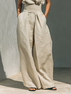 Aurora | Completo due pezzi beige in lino con top senza maniche e pantaloni larghi