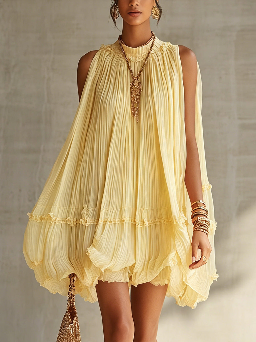 Margaux | Mini Abito con Volant, Collo Halter, Giallo