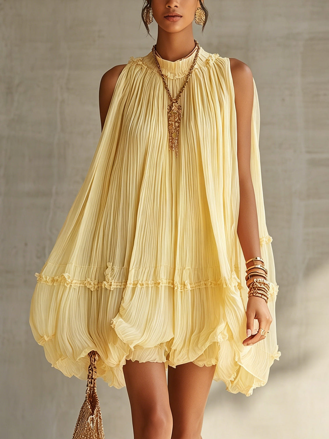 Margaux | Mini Abito con Volant, Collo Halter, Giallo