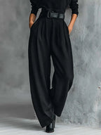 Noëlla | Completo con Collo Alto Nero e Pantalone Dritto