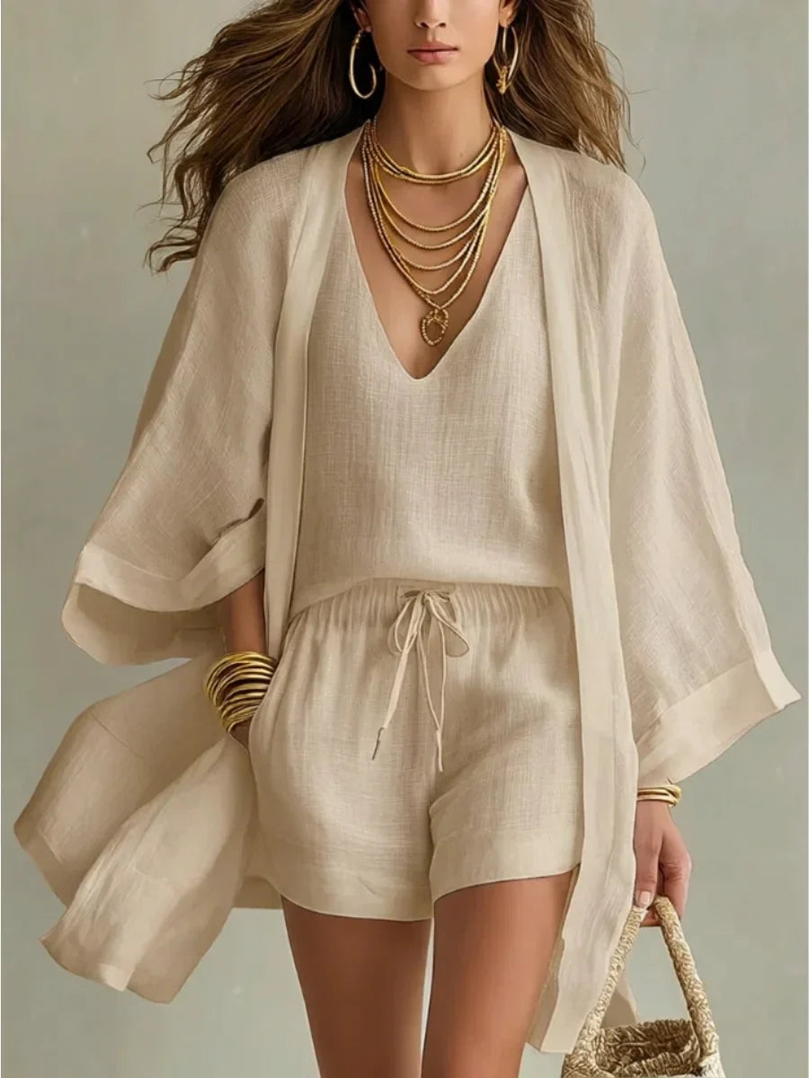 Charlotte | Completo tre pezzi: gilet ampio e pantaloni corti con cordino