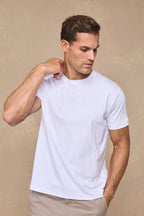 Adam | T-shirt di Lusso Centrate per Uomini