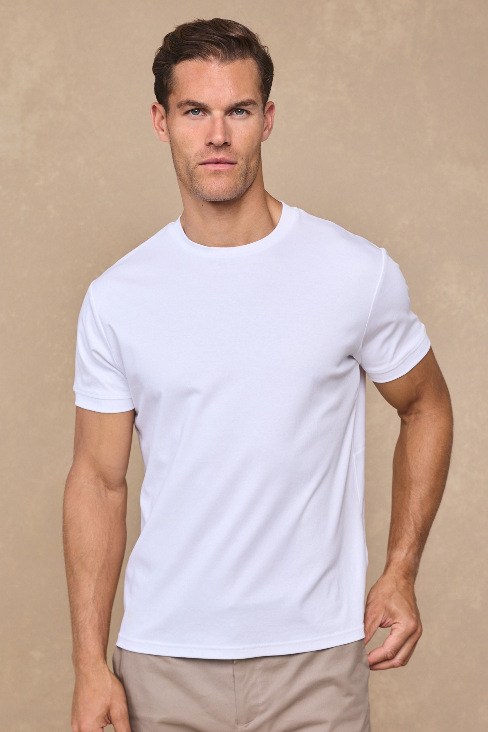 Adam | T-shirt di Lusso Centrate per Uomini