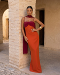 Aline | Abito arancione con scollatura rossa