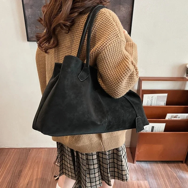Kyadeeih | Borsa elegante